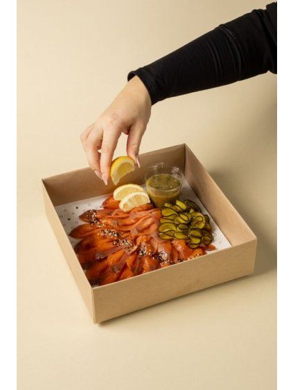Smoked salmon with mustard dressing, zucchini