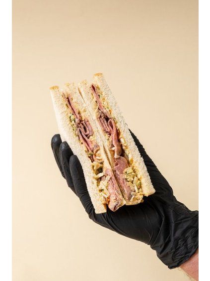 Sandwich with roastbeef, celery remoulade