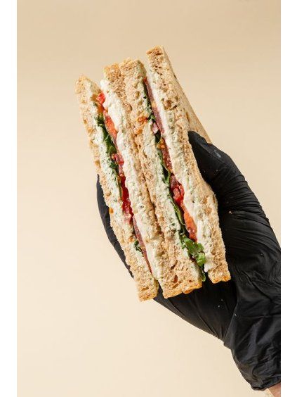 Sandwich with tomato&mozzarella, basil pesto