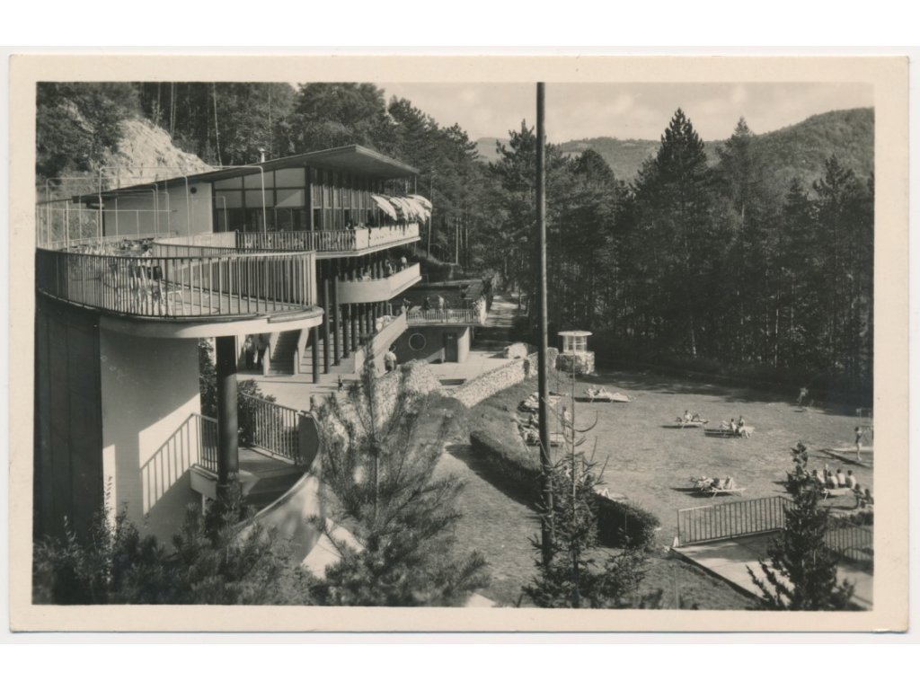 Slovensko, Trenčianské Teplice, Kúpaliště "Zelená žaba", cca 1949