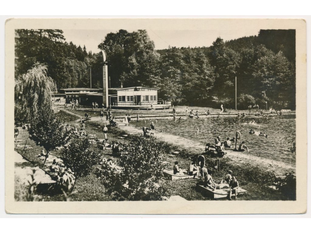 57 - Rychnov nad Kněžnou, oživené koupaliště, cca 1950
