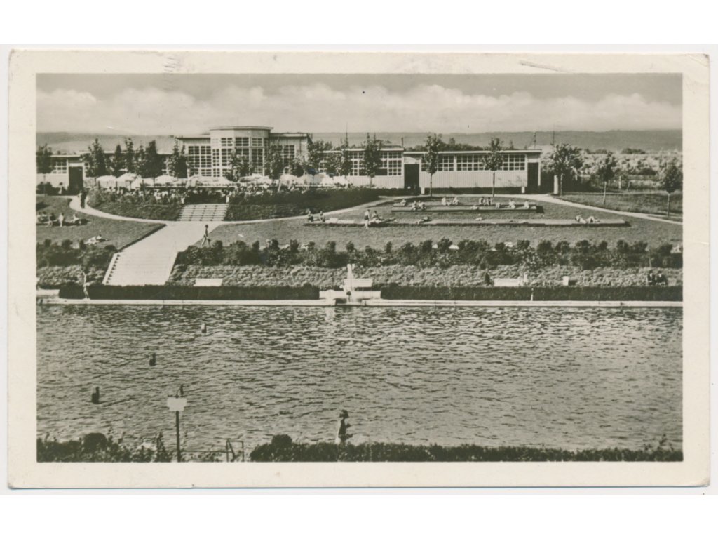 66 - Trutnovsko, Dvůr Králové nad Labem, koupaliště, cca 1951