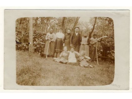 44- Pardubicko, pozdrav z Dašic od rodiny, ca 1910