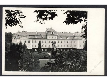 54 - Příbramsko, zámek Dobříš, grafo Čuda, nakl. Hausekr, cca 1935