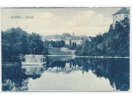 54 - Příbramsko, Dobříš, pohled na zámek od rybníku, cca 1915
