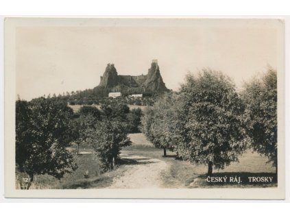 58 - Semilsko, Český ráj, zřícenina hradu Trosky, cca 1937