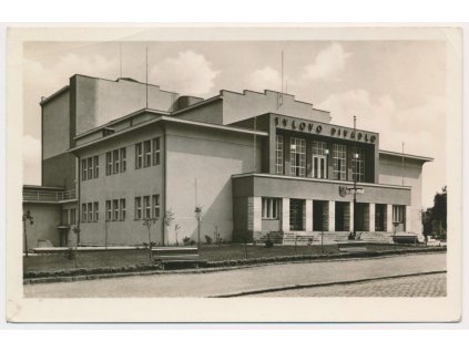 31 - Kutná Hora, Tylovo divadlo, cca 1945