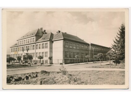 58 - Semilsko, Jilemnice, Tkalcovská škola, cca 1937