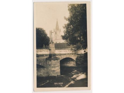 57 - Rychnovsko, Solnice, pohled na kostel od řeky, cca 1926