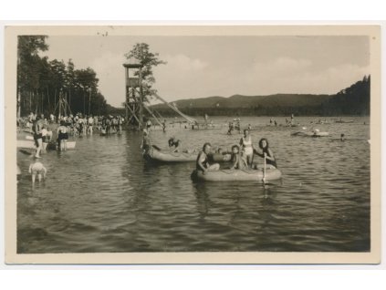 11 - Českolipsko, Hamr na Jezeře, oživená partie, cca 1954