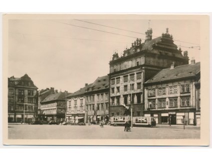 47 - Plzeň, partie z náměstí Republiky, cca 1948