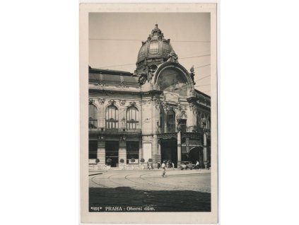 49 - Praha, oživená partie u Obecního domu, cca 1930