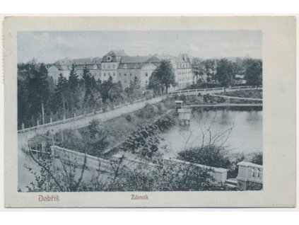 54 - Příbramsko, Dobříš, pohled na zámek a okolí, cca 1915