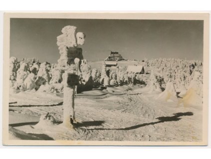 57 - Rychnovsko, Orlické hory, Masarykova chata, zimní partie, cca 1950