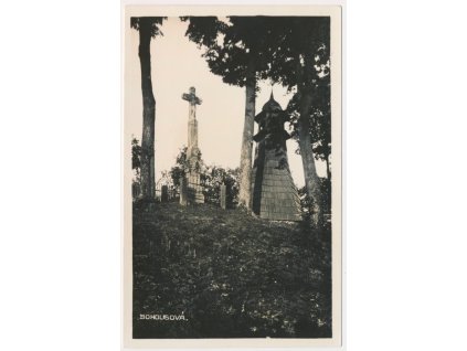 70 - Orlickoústecko, Bohousová, zvonice a pomník, cca 1940