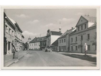 57 - Rychnovsko, Častolovice, Obecní úřad, pošta..., cca 1945