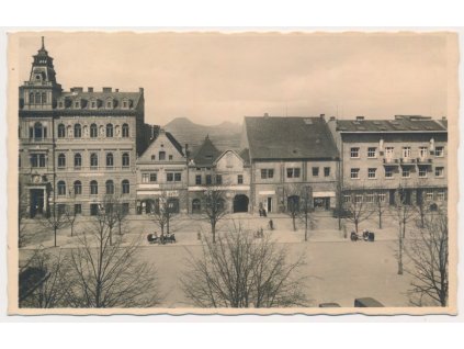 34 - Louny, domy na náměstí, cca 1930