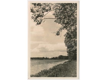 40 - Nymbursko, Poděbrady, partie na břehu Labe, Grafo Čuda, cca 1945