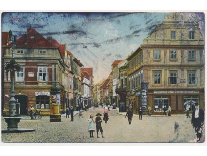 34 - Lounsko, Žatec, Saaz, Pragergasse, oživená Pražská ulice, cca 1918