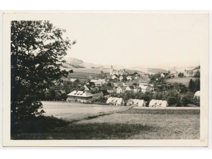 11 - Českolipsko, Skalice u České Lípy, celkový pohled, cca 1935