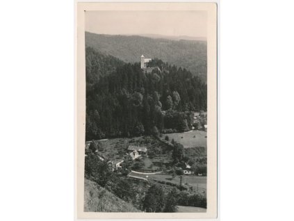 70 - Orlickoústecko, Litice nad Orlicí, pohled na hrad a okolí, cca 1943