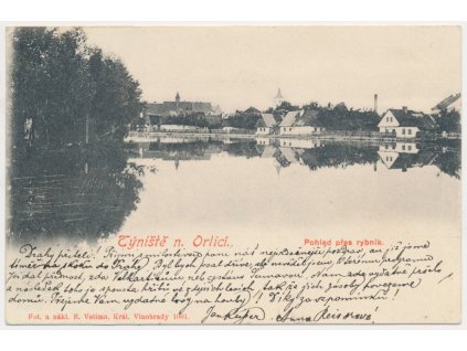 57 - Rychnovsko, Týniště nad Orlicí, pohled na město přes rybník, 1907