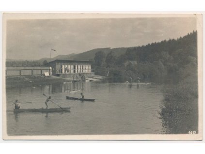 57 - Rychnovsko, Kostelec nad Orlicí, Plovárna, lidé, loďky..., cca 1928