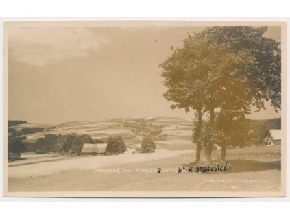 70 - Orlickoústecko, Jablonné nad Orlicí, pohled z Jamného k Sobkovicím, cca 1935