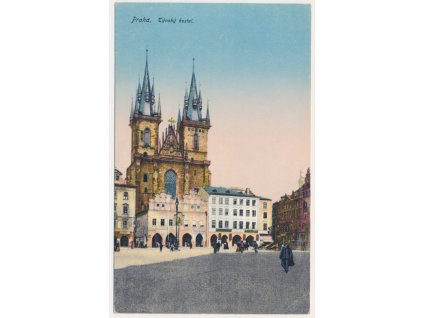 49 - Praha, oživená partie před Týnským kostelem, cca 1925