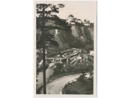 74 - Znojemsko, Vranov nad Dyjí, pohled na zámek, cca 1934