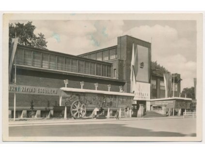 43 - Ostrava, Dům umění, cca 1957