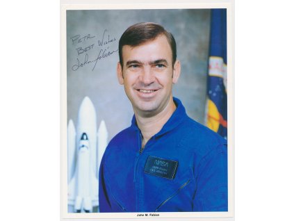 Fabian John (1939), americký astronaut, portrétové foto s podpisem