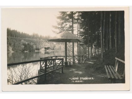 57 - Rychnovsko, Lázně Studánka, partie u jezera, cca 1931