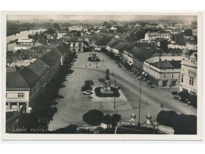 40 - Nymbursko, Poděbrady, pohled na náměstí, cca 1935