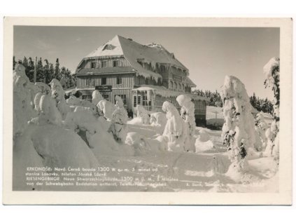 66 - Trutnovsko, Krkonoše, Hotel Černá bouda, zimní partie, cca 1935