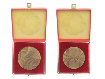 ČSSR, AE medaile Dialnica Bratislava - Senec, průměr 60mm, 1975