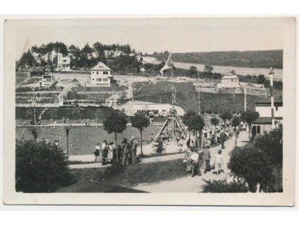 36 - Mladoboleslavsko, Dolní Bukovina, oživené koupaliště, cca 1941