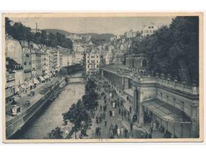 25 - Karlovy Vary, oživená Mlýnská kolonáda, cca 1945