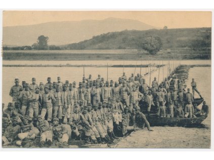 Vojenská, Rakouský ženijní prapor při stavbě mostu, 1913