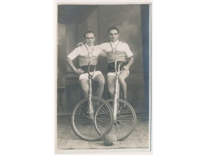 Cyklistika, kolová, mistři republiky v bycikleballu, cca 1935