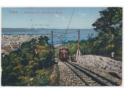 Itálie, Trieste (Terst), panorama dall' elettrovia di Opocina, cca 1911