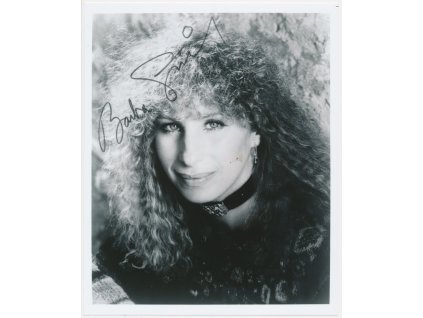 Streisand Barbra (1942), americká herečka, portrétová fotografie s podpisem