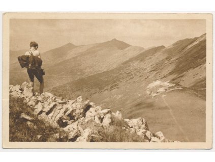Slovensko, Nízké Tatra, Štefánikova chata, oživená partie, cca 1930