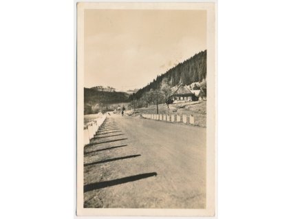 71 - Vsetínsko, Velké Karlovice, cesta na Soláň, cca 1943