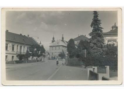 57 - Rychnovsko, Vamberk, oživená ulice, cca 1925