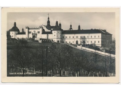 54 - Příbramsko, Svatá Hora v Čechách, pohled na poutní místo, cca 1946