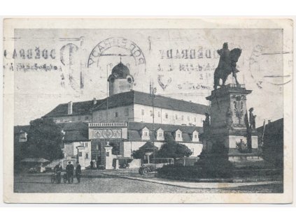 40 - Nymbursko, Poděbrady, oživená partie před zámkem, cca 1932