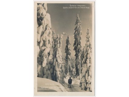 28 - Klatovsko, Šumava, oživený sjezd z Jezerní Hory do Železné Rudy, cca 1929