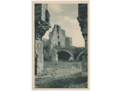 36 - Mladoboleslavsko, Zvířetice, zřícenina renesančního zámku, cca 1930