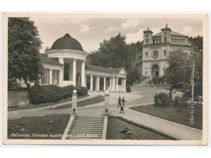 08 - Chebsko, Mariánské Lázně, oživená partie u Rudolfova pramene, cca 1943